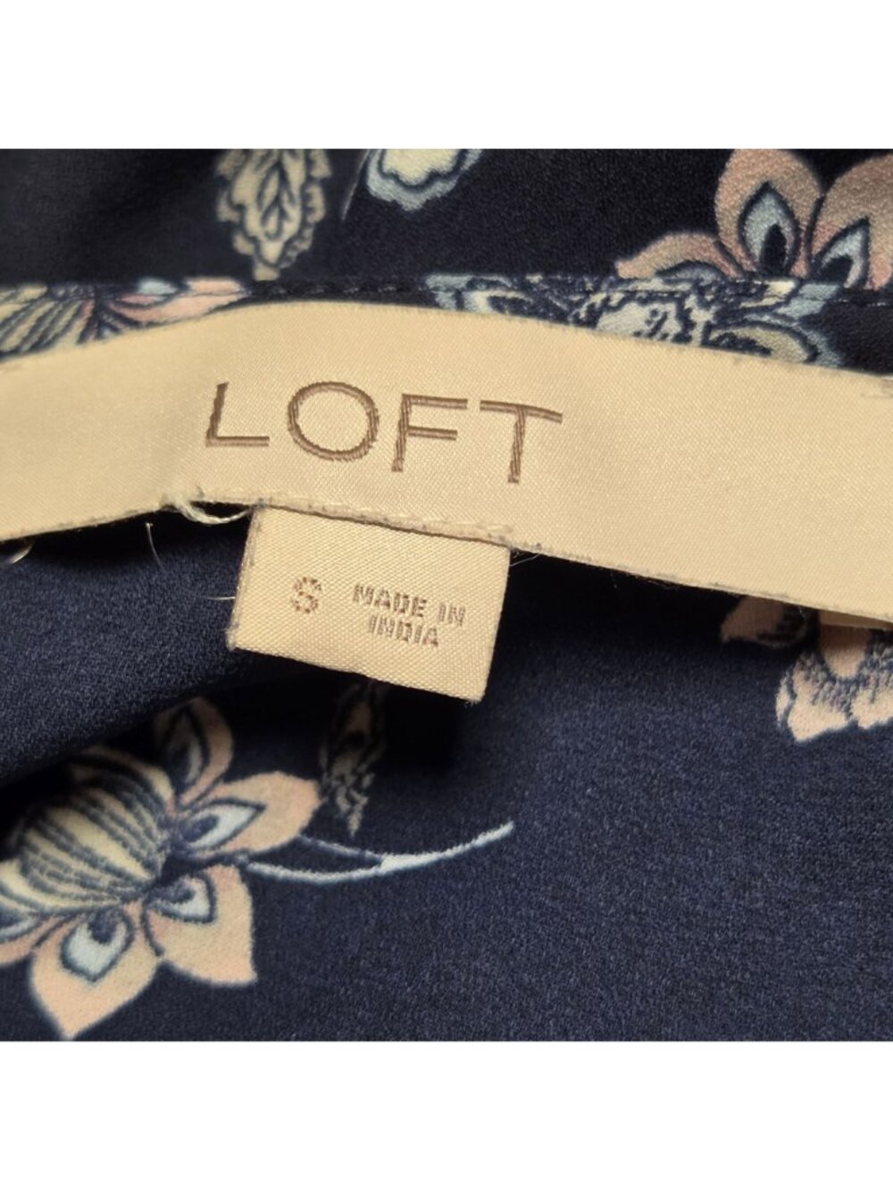 LOFT Floral Wrap Blouse Womens Size S Short Flutter Sleeves Belted Waist Blue - Picture 2 of 8